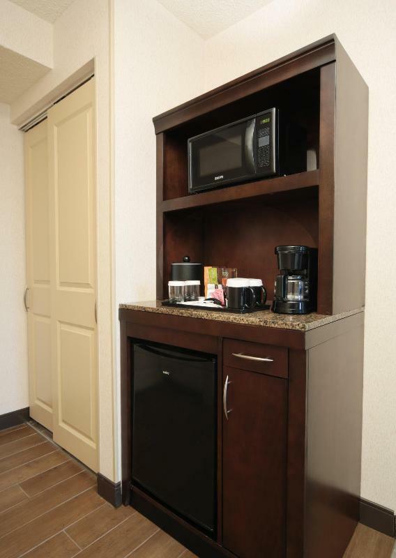 Super 8 By Wyndham Austin Downtown/Capitol Area Motel Dış mekan fotoğraf
